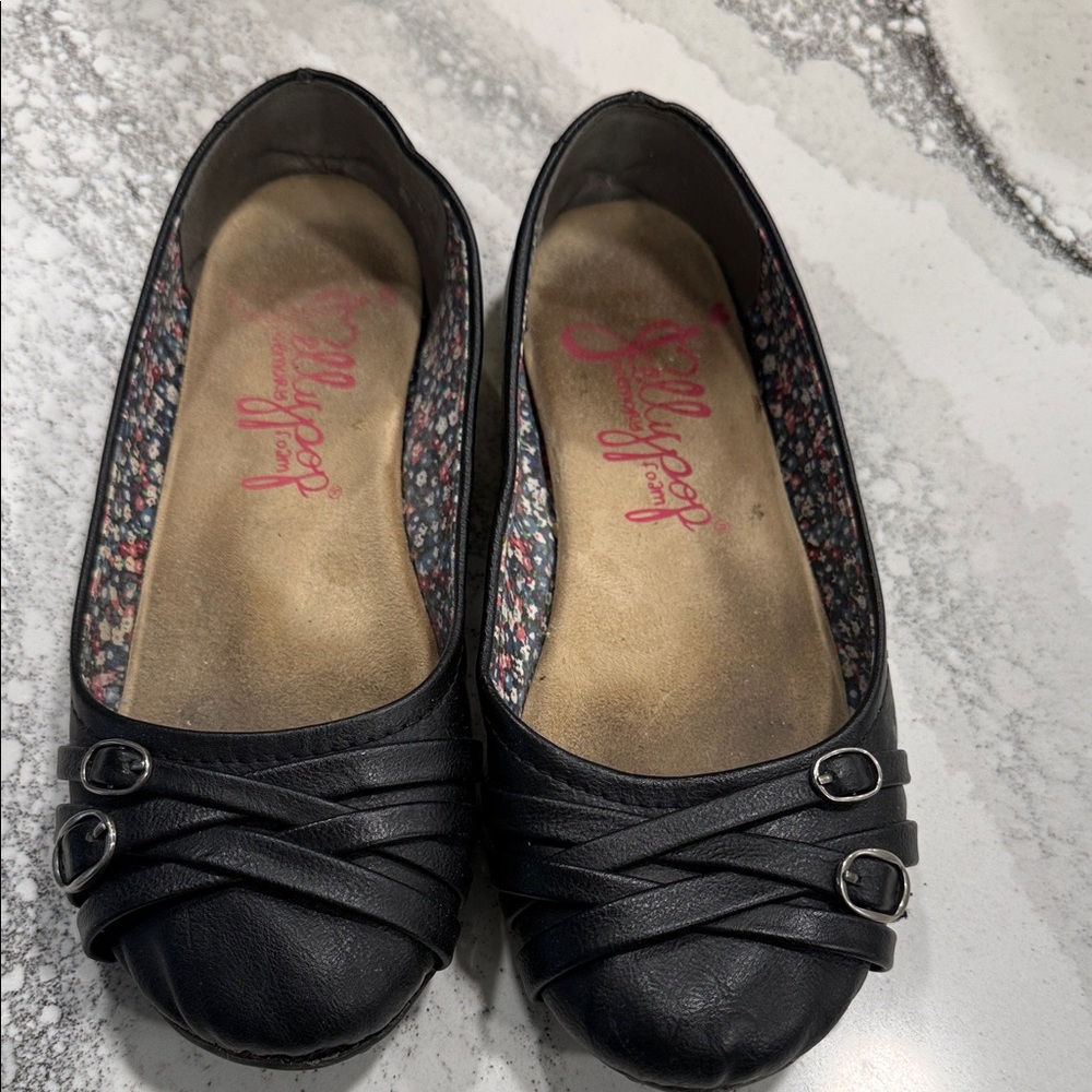 Jellypop Women's Black Buckle Flats